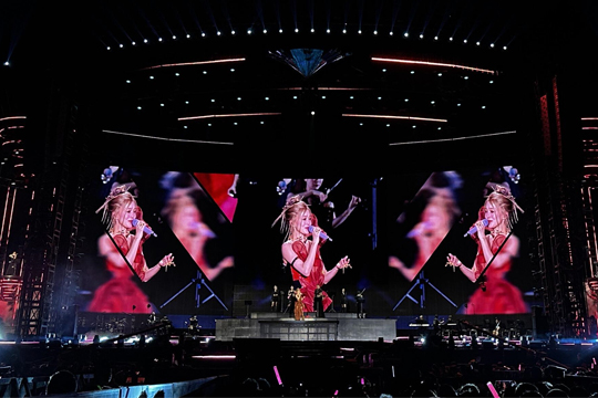 9年等待终圆梦！今年会LED屏幕点亮张韶涵南昌演唱会璀璨之夜！